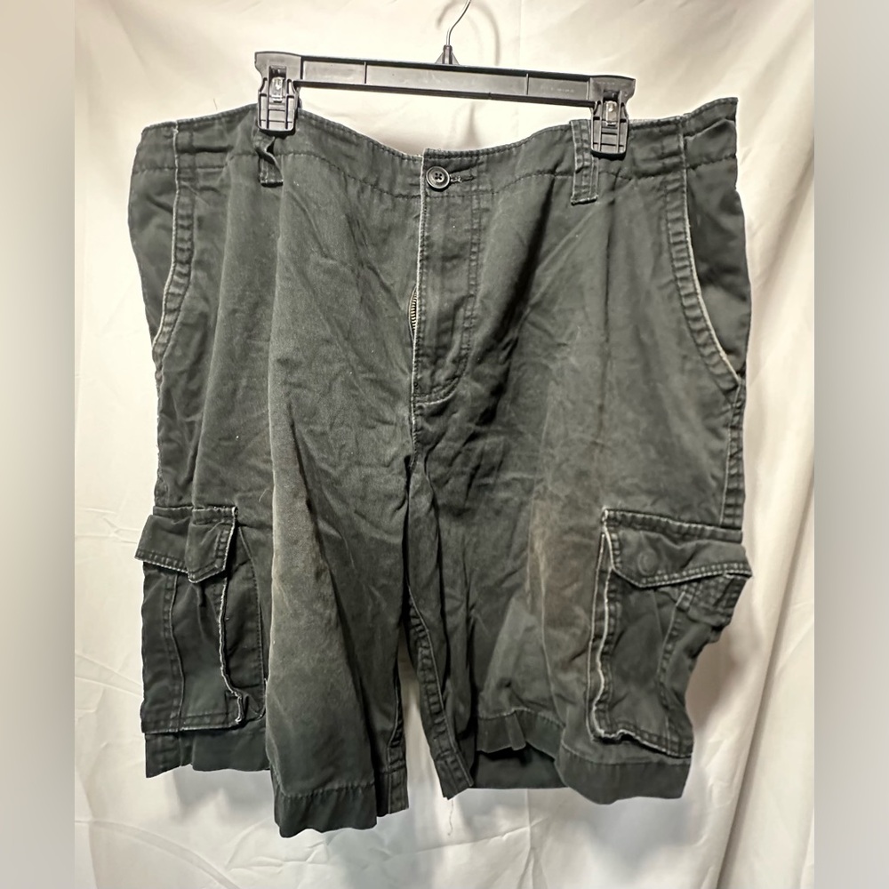 AEROPOSTALE Men’s Black Cargo Shorts